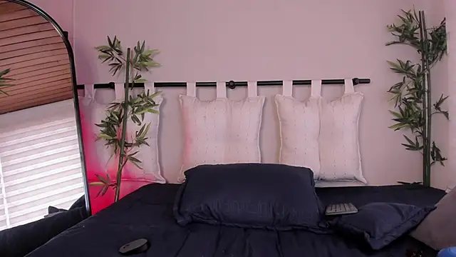 Snapshot of catalina_sex__ chatting on February 12, 2025, 3:49 pm catalina sex online show from February 12, 2025, 3:49 pm