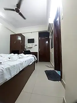 Extrembox5 online show from September 9, 2025, 2:43 am