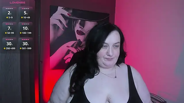 Snapshot of QueenOfHaze chatting on June 15, 2026, 9:14 pm QueenOfHaze online show from June 15, 2026, 9:14 pm