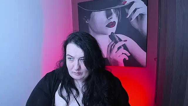 QueenOfHaze online show from November 15, 2025, 7:40 pm