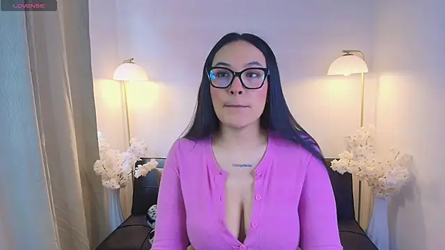 Victoria Collinns online show from April 20, 2026, 4:30 pm