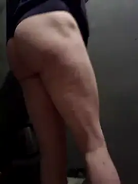 Snapshot of danycorrerse chatting on February 6, 2025, 8:56 pm danycorrerse online show from February 6, 2025, 8:56 pm