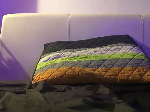 Snapshot of Pilote19 chatting on February 14, 2026, 8:31 pm Pilote19 online show from February 14, 2026, 8:31 pm