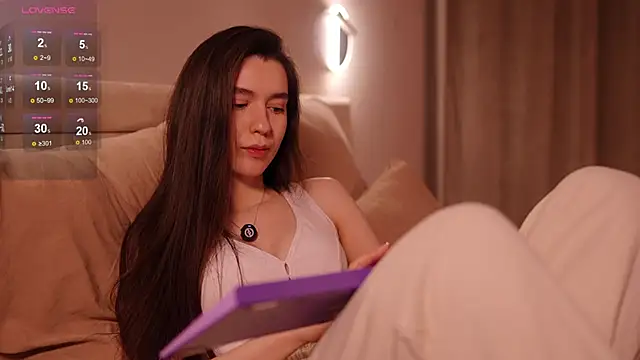 Snapshot of justbarbiee chatting on March 3, 2025, 6:35 pm justbarbiee online show from March 3, 2025, 6:35 pm