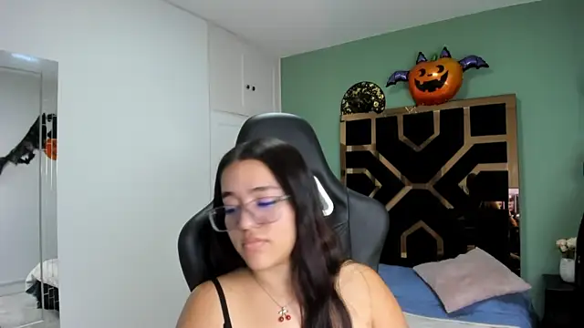 Billie Jhonson  online show from October 22, 2025, 7:02 pm