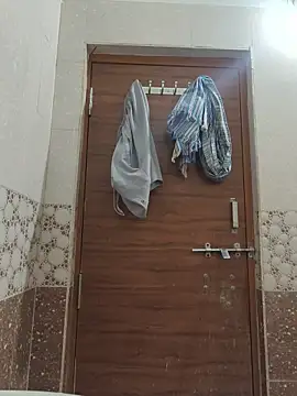 randit7 online show from March 18, 2026, 2:04 am