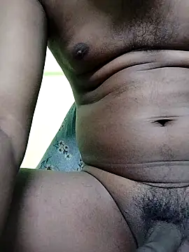 kingg4545 online show from October 9, 2025, 5:57 pm