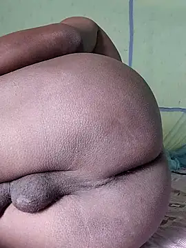 kingg4545 online show from February 10, 2026, 2:43 am