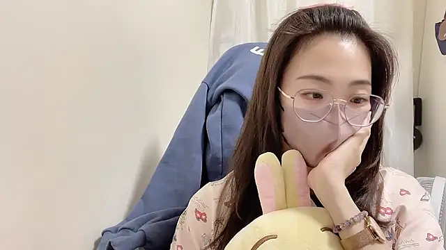 Snapshot of Chu1314 chatting on December 5, 2025, 3:43 pm Chu1314 online show from December 5, 2025, 3:43 pm