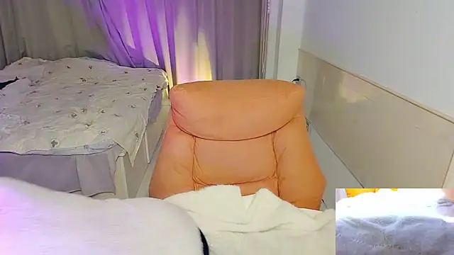 Song 99 online show from October 27, 2025, 1:34 pm