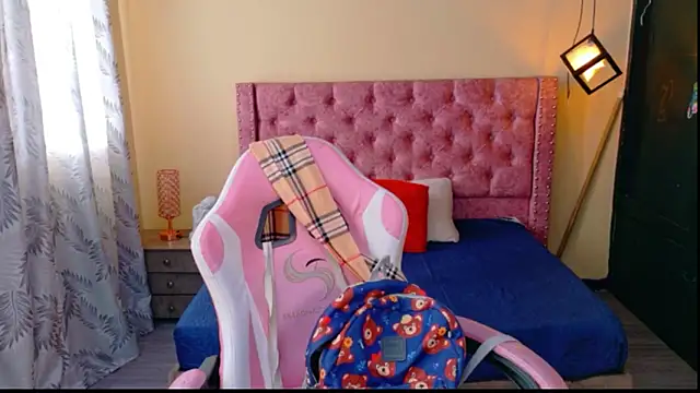 Sofii cutee online show from January 17, 2026, 12:53 pm