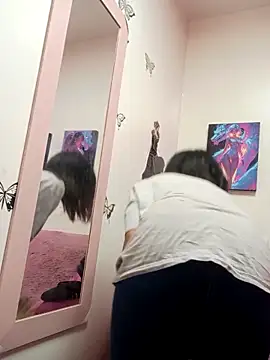 Jenner Macpherson online show from March 20, 2025, 12:54 pm