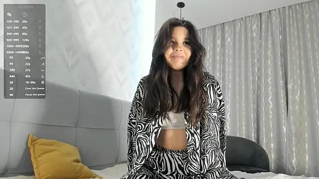 Snapshot of PhilomenaBucker chatting on February 15, 2025, 4:23 pm PhilomenaBucker online show from February 15, 2025, 4:23 pm