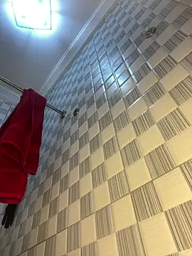 Snapshot of Boneca25 chatting on January 15, 2026, 11:24 am Boneca25 online show from January 15, 2026, 11:24 am