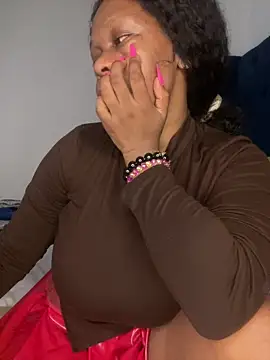 Snapshot of Boneca25 chatting on December 17, 2025, 8:30 am Boneca25 online show from December 17, 2025, 8:30 am