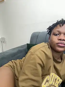 Boneca25 online show from April 20, 2026, 10:51 am