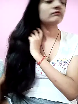 Tanu-00 online show from October 3, 2025, 5:14 pm