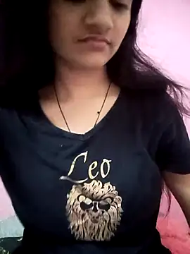 Tanu-00 online show from September 24, 2025, 4:13 pm