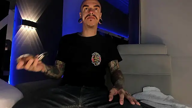 kaletattoo online show from February 18, 2026, 11:17 am