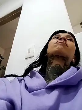 esmeralda06 online show from March 23, 2026, 3:23 pm