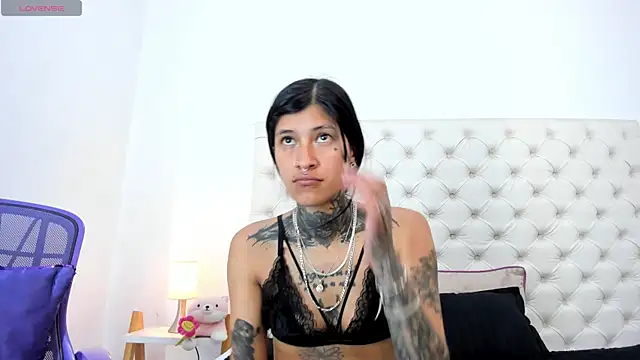 Snapshot of esmeralda06 chatting on July 16, 2026, 4:37 pm esmeralda06 online show from July 16, 2026, 4:37 pm
