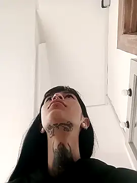 Snapshot of esmeralda06 chatting on December 4, 2025, 3:00 pm esmeralda06 online show from December 4, 2025, 3:00 pm