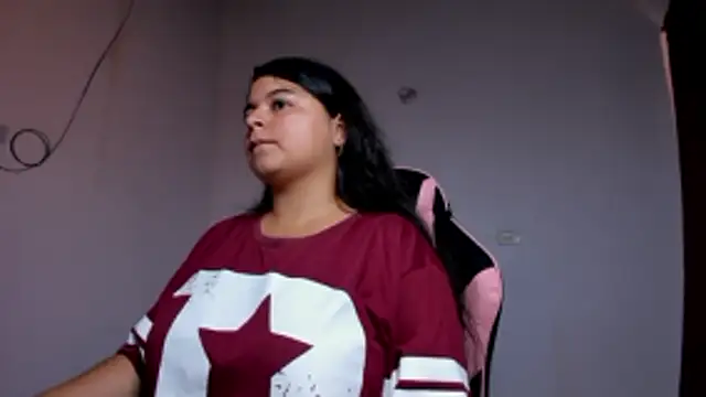 Snapshot of Little_Shaara chatting on October 24, 2025, 8:19 pm Little Shaara online show from October 24, 2025, 8:19 pm