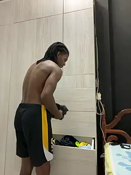 Snapshot of SlykaandpettterX chatting on November 6, 2025, 3:43 am SlykaandpettterX online show from November 6, 2025, 3:43 am