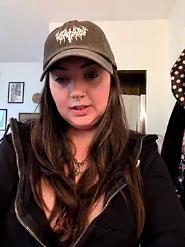 goblingirl888 online show from April 17, 2026, 9:50 pm