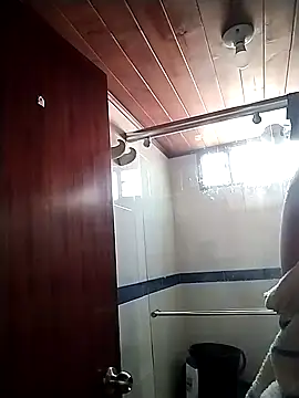 Snapshot of Vale_Saenzz chatting on February 21, 2025, 9:22 pm Vale Saenzz online show from February 21, 2025, 9:22 pm