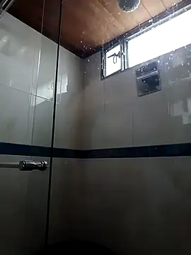 Snapshot of Vale_Saenzz chatting on March 18, 2025, 8:48 pm Vale Saenzz online show from March 18, 2025, 8:48 pm