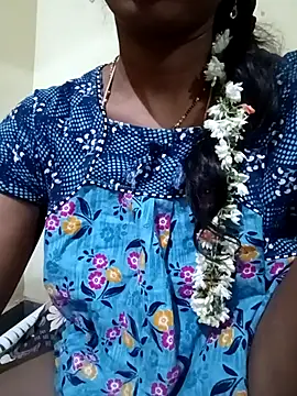 Snapshot of TeluguammayiMahi chatting on October 4, 2025, 8:43 pm TeluguammayiMahi online show from October 4, 2025, 8:43 pm