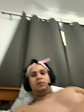 Snapshot of Rafi11 chatting on November 17, 2025, 8:13 pm Rafi11 online show from November 17, 2025, 8:13 pm