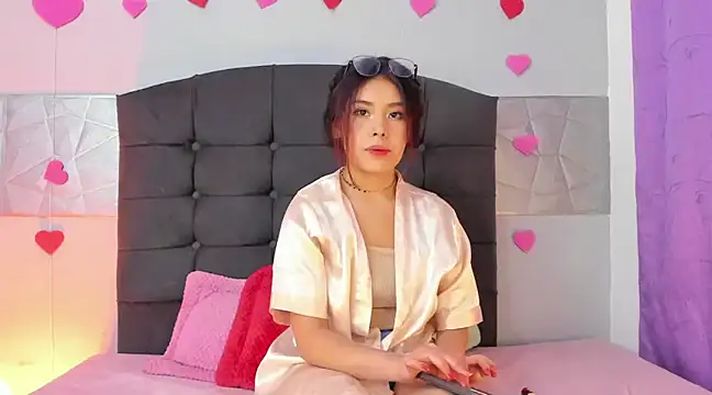 Alice evans lov online show from February 15, 2025, 3:28 pm