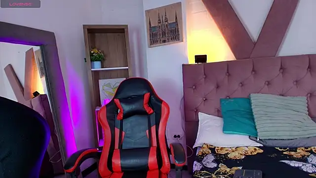 CamiilaReyes online show from May 30, 2026, 12:44 pm