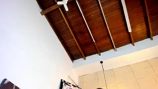 Snapshot of SamanthaMilann chatting on October 24, 2025, 10:14 am SamanthaMilann online show from October 24, 2025, 10:14 am