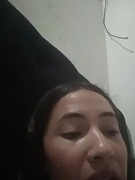 Snapshot of -Nicol chatting on February 20, 2026, 10:06 am -Nicol online show from February 20, 2026, 10:06 am