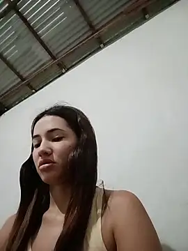 Snapshot of -Nicol chatting on December 17, 2025, 10:09 am -Nicol online show from December 17, 2025, 10:09 am