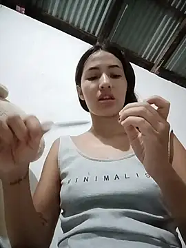 Snapshot of -Nicol chatting on February 24, 2026, 10:05 am -Nicol online show from February 24, 2026, 10:05 am