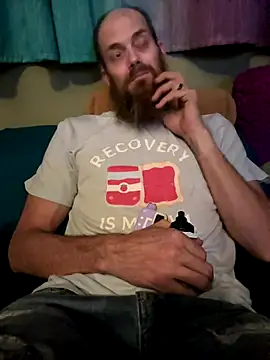 SUCKMEDEEP69 online show from December 14, 2025, 1:23 am