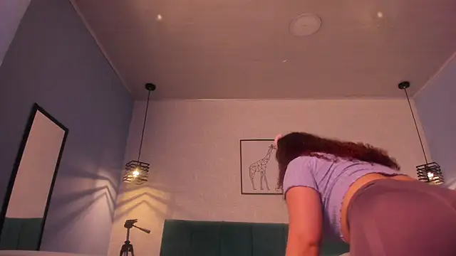 Snapshot of ninna_curly chatting on November 3, 2025, 5:56 am ninna curly online show from November 3, 2025, 5:56 am