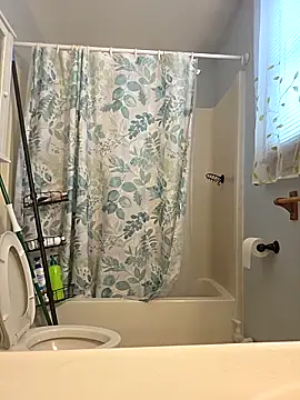 luv2fuk2025 online show from March 24, 2026, 11:54 am