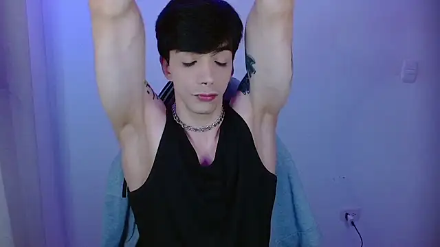 H3ll B0I online show from April 7, 2026, 10:55 pm