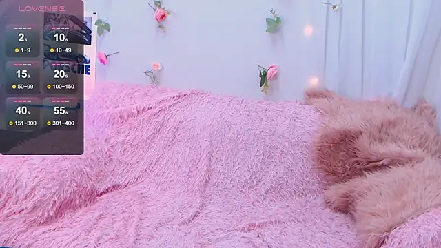 Holygirl  online show from March 15, 2026, 2:29 am