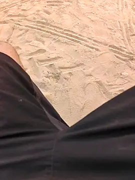 xmanrawan2 online show from November 5, 2025, 11:46 am