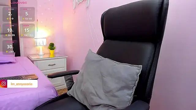 MelodyWinx online show from October 27, 2025, 7:59 pm