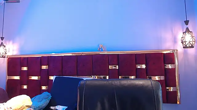 Snapshot of emily_fox_3 chatting on October 30, 2025, 11:41 am emily fox 3 online show from October 30, 2025, 11:41 am