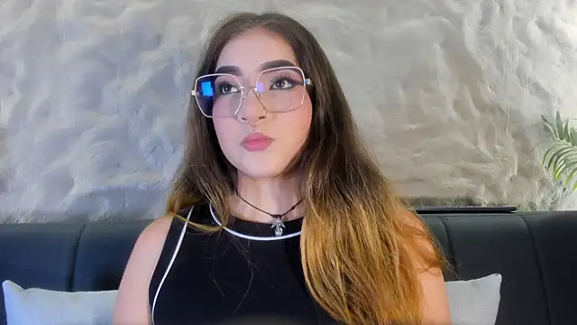 Shanntal  online show from March 14, 2026, 5:19 pm