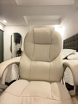 Snapshot of sofiaxox chatting on February 25, 2026, 11:48 pm sofiaxox online show from February 25, 2026, 11:48 pm