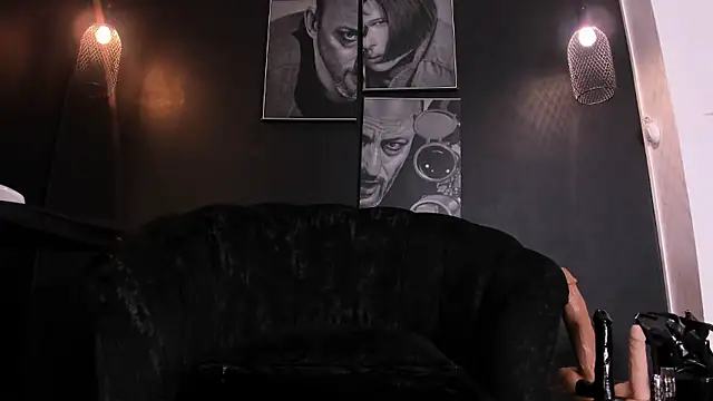 SadieManson  online show from January 17, 2026, 3:26 pm